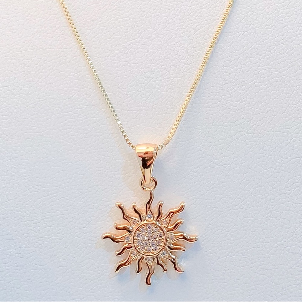🎉Host Pick🎉 Sun Ray Necklace | 18k Gold Filled - Picture 4 of 7
